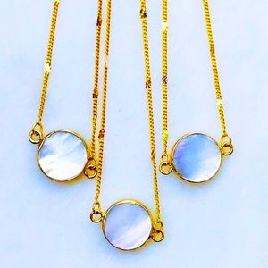 18K Gold Black Mother of Pearl Necklace